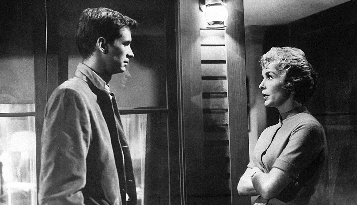 Anthony Perkins and Janet Leigh on the set of Psycho