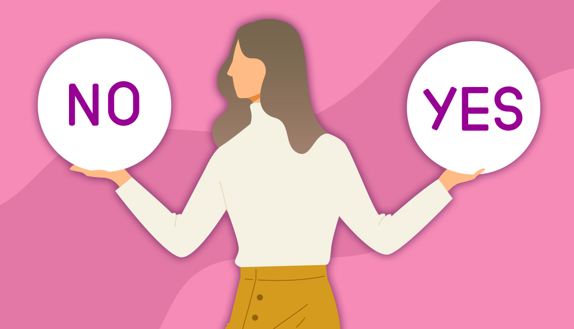 Una mujer sosteniendo dos círculos uno dice no y el otro dice "Sí" y ella está mirando el que dice "No".